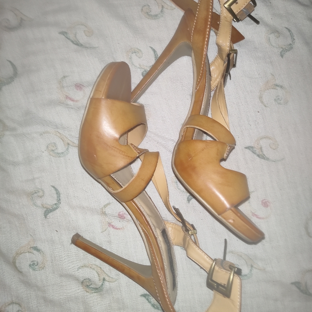3 for 20. ShoeDazzle tan/camel color heels sandals